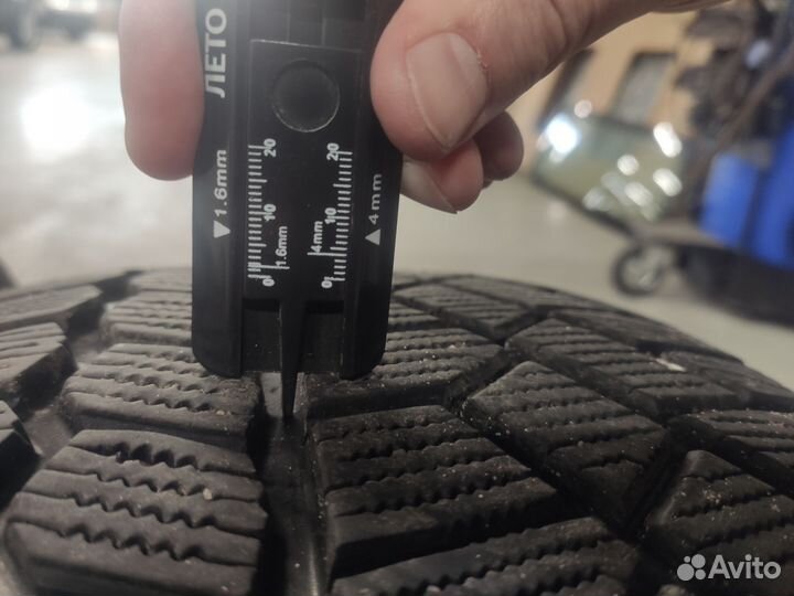 Gislaved Soft Frost 200 235/55 R17 103T