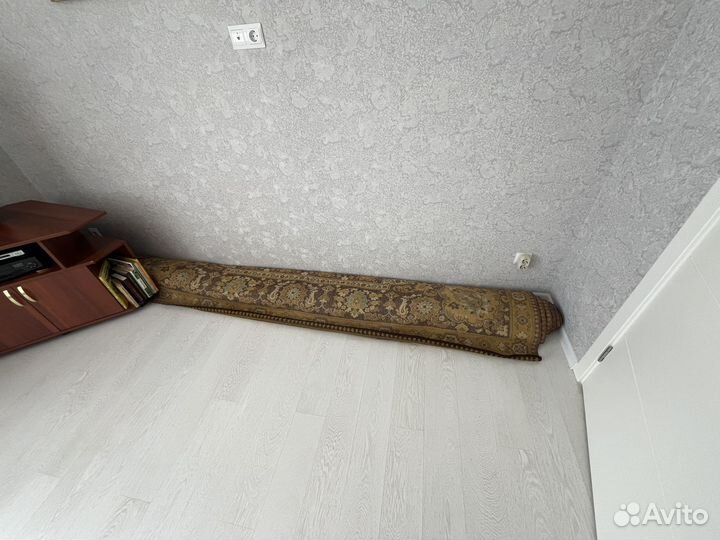 Ковер шерстяной