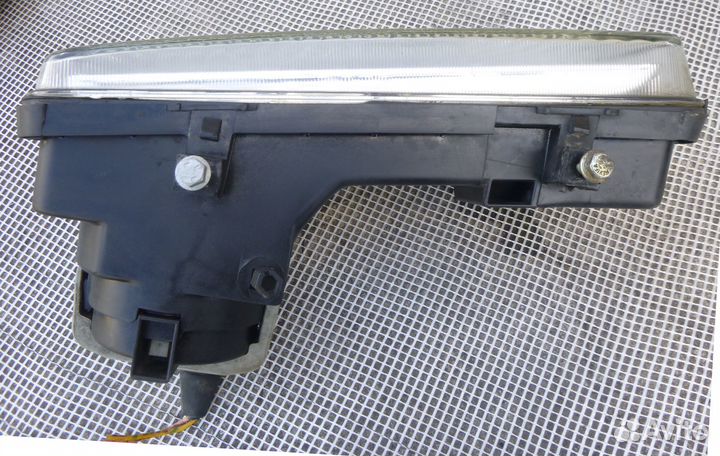 Пежо 806 противотуманка правая