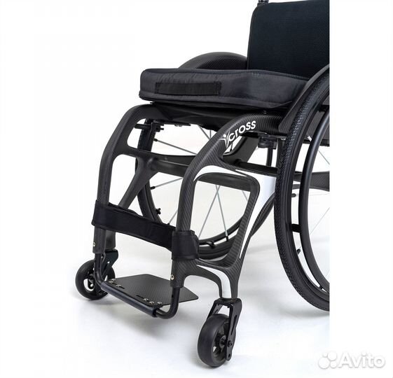 Лёгкая инвалидная коляска из карбона iCross active