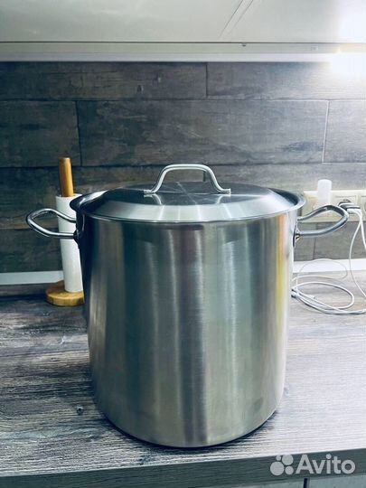 Кастрюля из нержавейки бу 20 литров