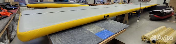 Надувной гимнастический мат