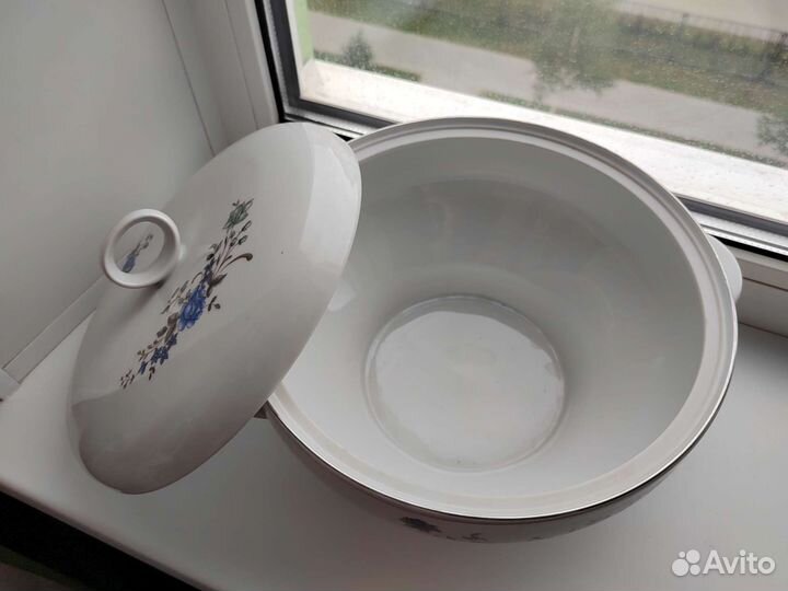 Продаю супницу