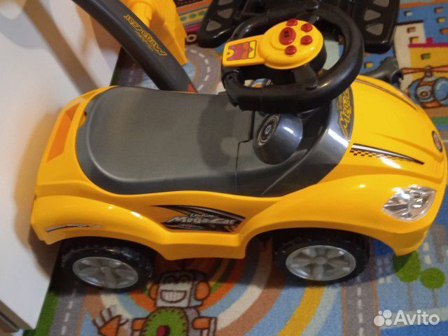 Машинка-каталка толокар