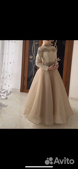 Вечернее платье