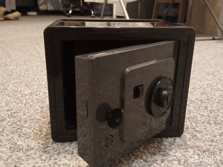 Сейф электронный