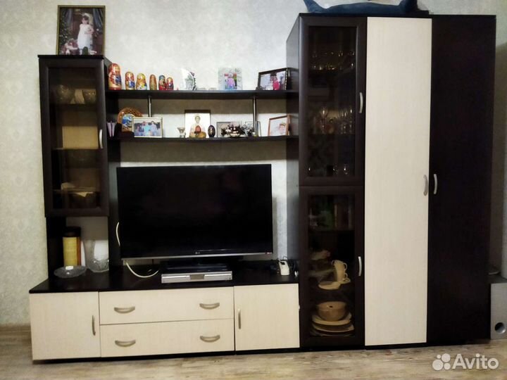 Стенка в гостиную