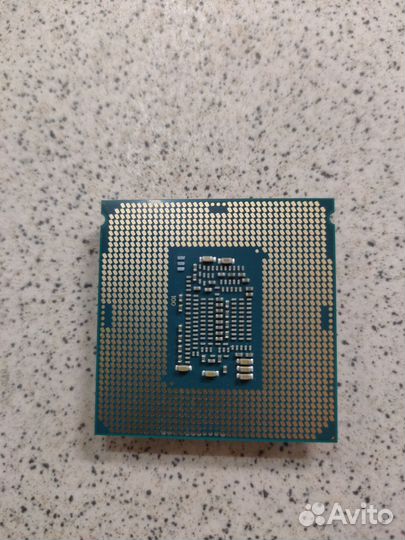 Процессор core i3 8100