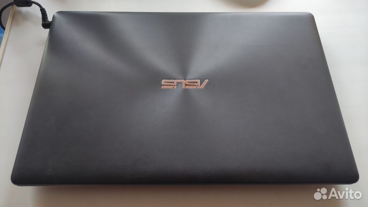 Ноутбук asus
