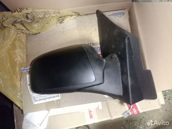 Зеркало боковое правое Ford Fiesta 2001-2005