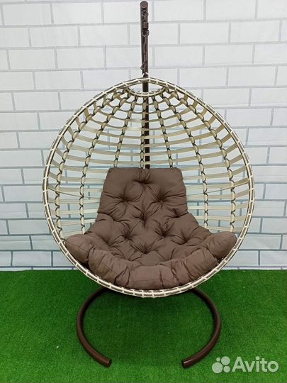 Подвесное кресло кокон из искусственного ротанга
