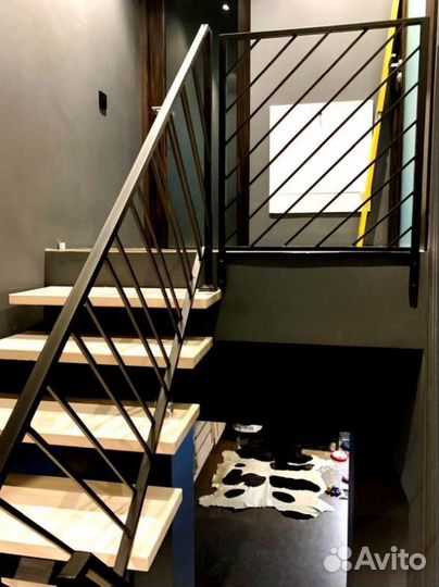 Перила деревянные с монтажем