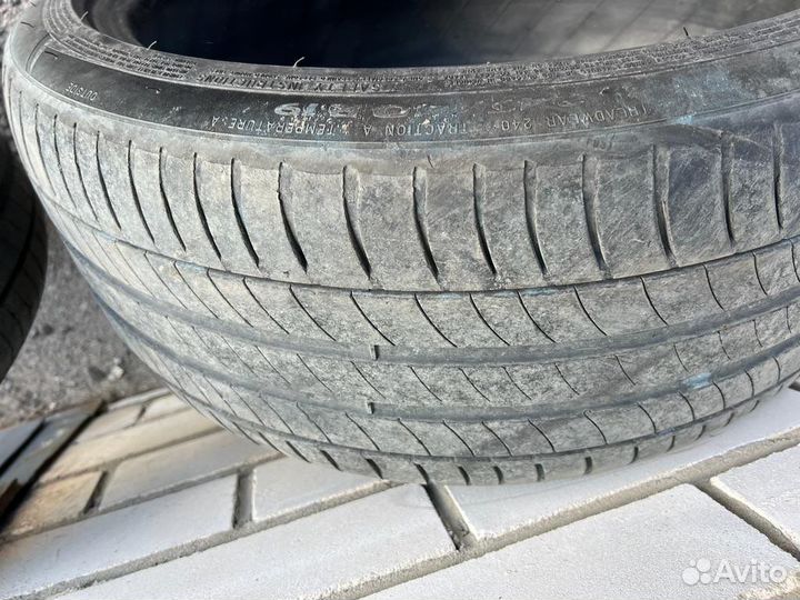 Michelin Pilot Sport 4 245/40 R19 и 275/35 R19 100Y