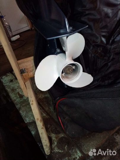 Лодка, мотор