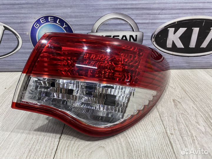 Фонарь задний Nissan almera G15 Прав