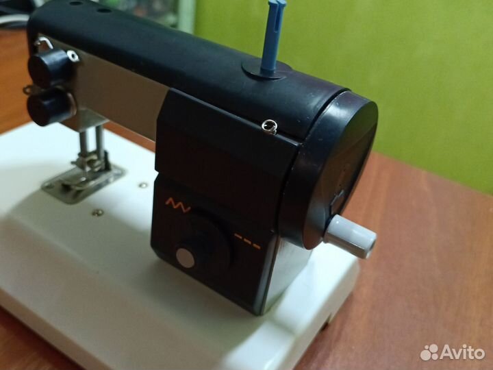 Швейная машинка детская ручная