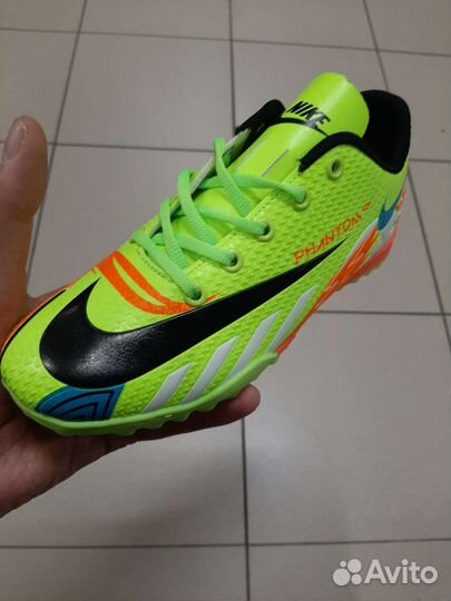 Футбольные бутсы Nike новые сороконожки