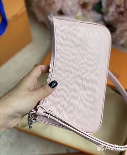 Сумка женская Louis Vuitton Easy pouch