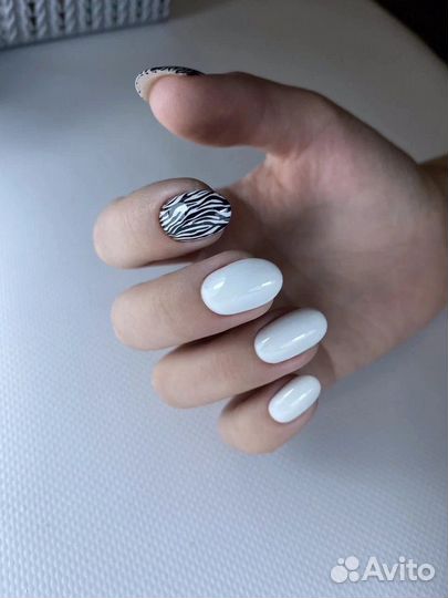 Маникюр педикюр