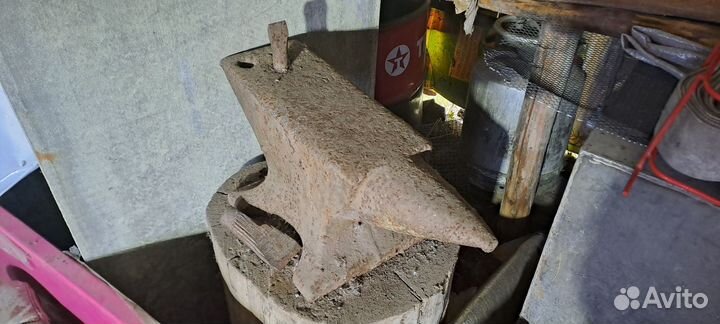 Кузнечная наковальня 100кг имперских времен