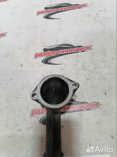 Корпус термостата Toyota Avensis T250 ZZT251L 2003