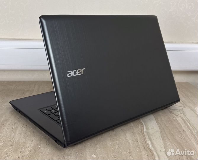 Ноутбук Acer E5 (17.3