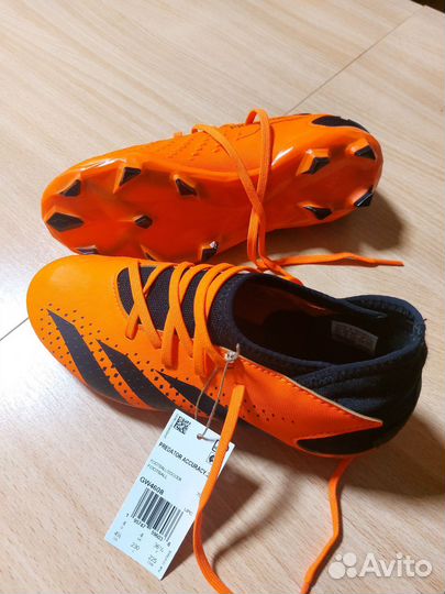 Футбольные бутсы adidas predator accuracy.3