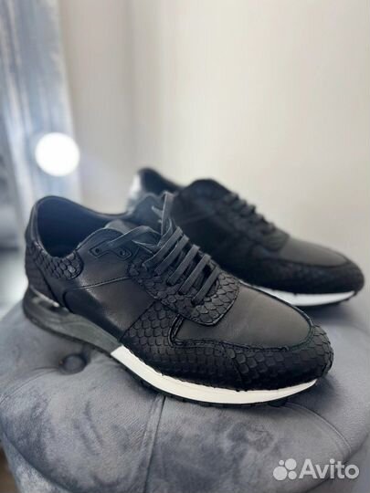Кроссовки мужские новые