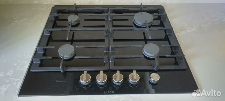 Газовая варочная поверхность bosch Serie 8 PRP6A6N