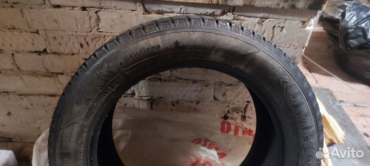 Kumho I'Zen KW31 215/55 R17