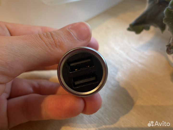 Зарядное устройство в прикуриватель