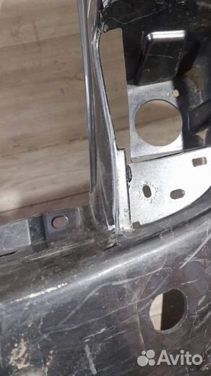 Бампер задний под парктроники Toyota Land Cruiser