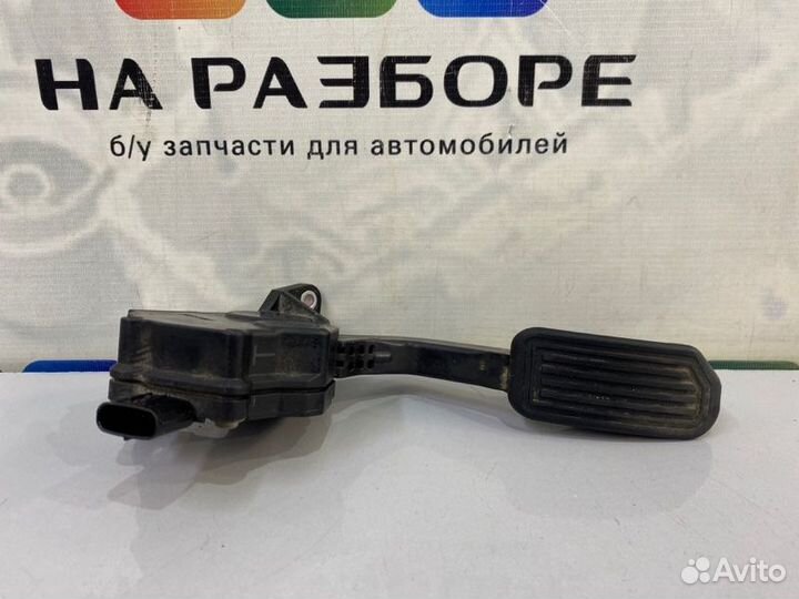 Педаль газа Toyota Rav4 XA40 2AR-FE 2014