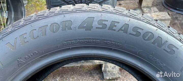 Goodyear Vector 4Seasons Gen-2 SUV 225/60 R18