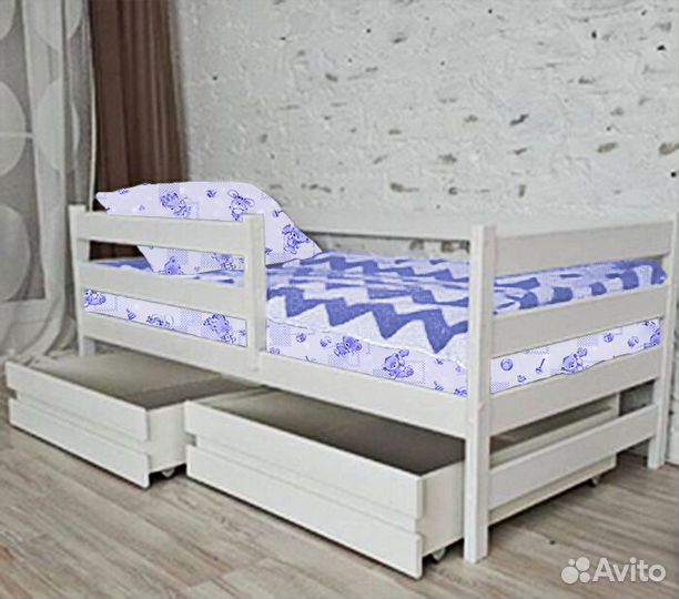 Кроватка высокий борт софа эко из массива от 2х ле