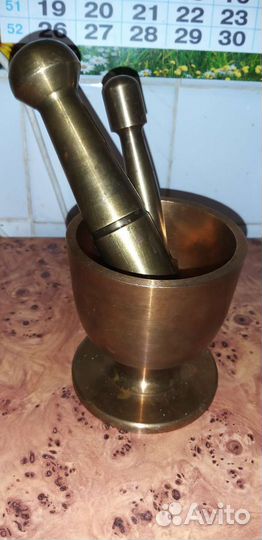 Ступа с двумя пестиками СССР в Колпино