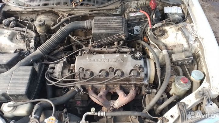 Двигатель Honda D15B 1.5 дымит