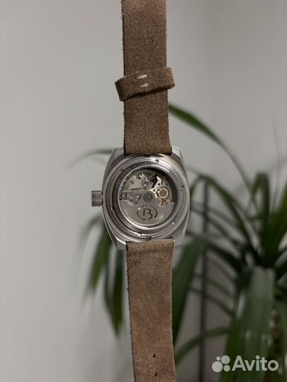 Часы восток амфибия бочка