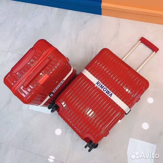 Чемодан rimowa essential