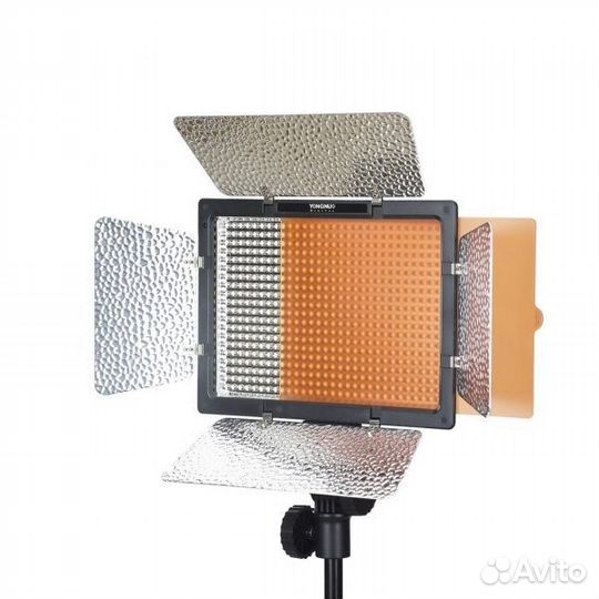 Осветитель YongNuo YN-600L II RGB 3200-5600K