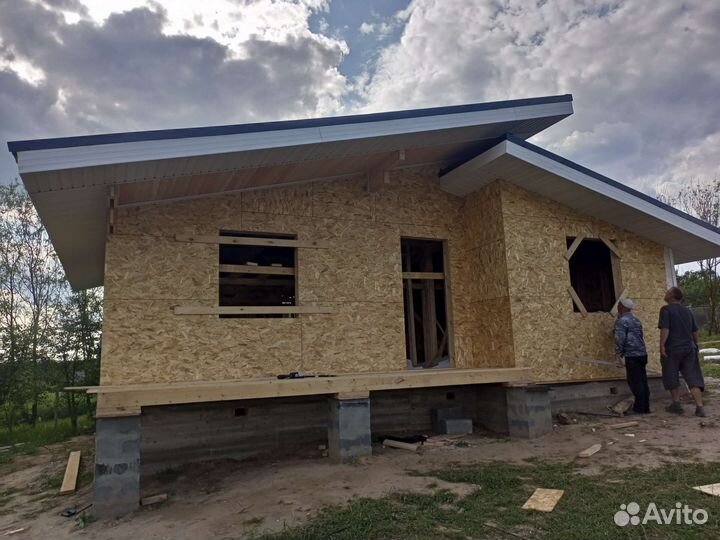 Бригада строителей