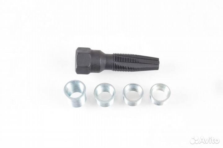 Метчик свечной c 4-мя футорками