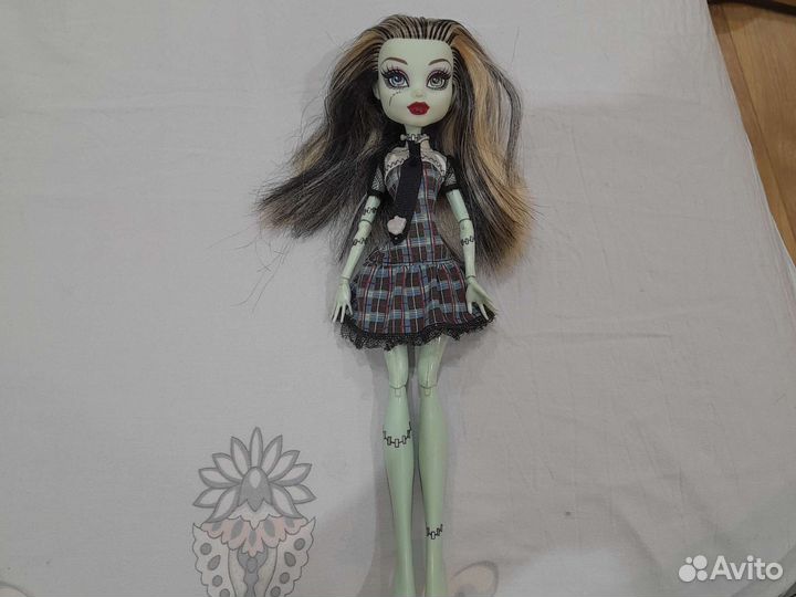 Продам куклу Монстер хай