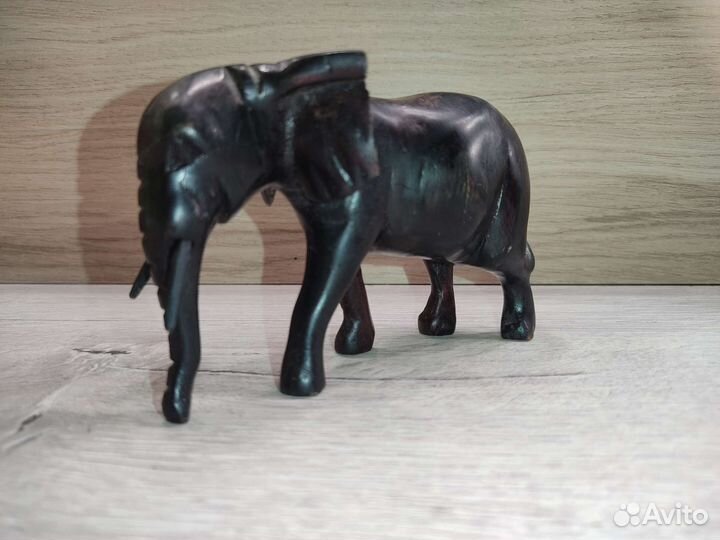 Статуэтка слон