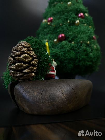Елка новогодняя из мха