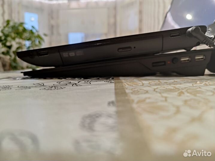 Ноутбук lenovo