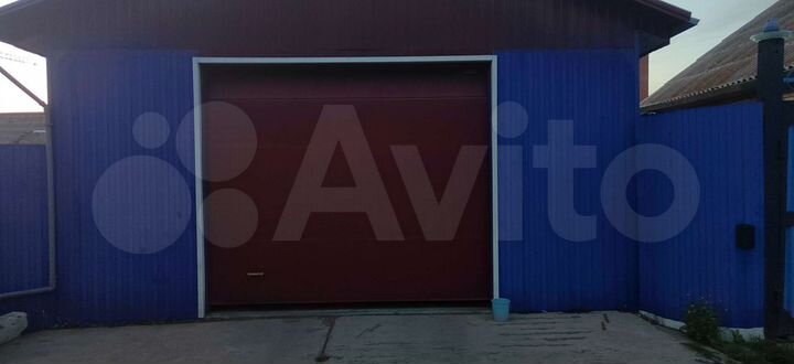 Гараж, > 30 м²