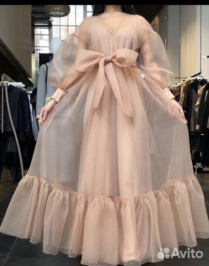 Вечернее платье