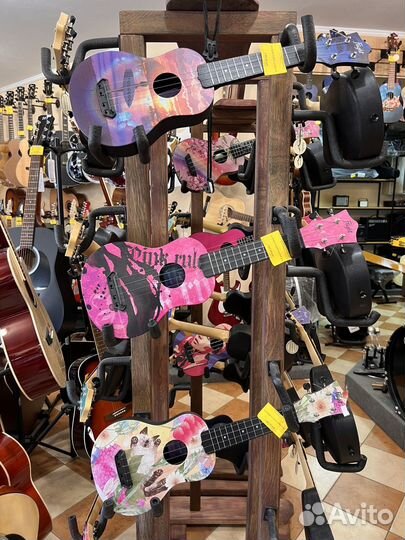 Укулеле гавайская гитара