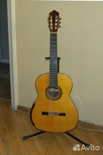Мастеровая классическая гитара